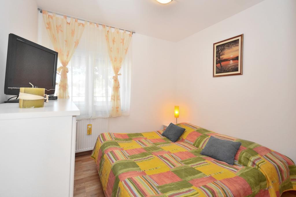 Apartments Vukasovic Mimice Oda fotoğraf